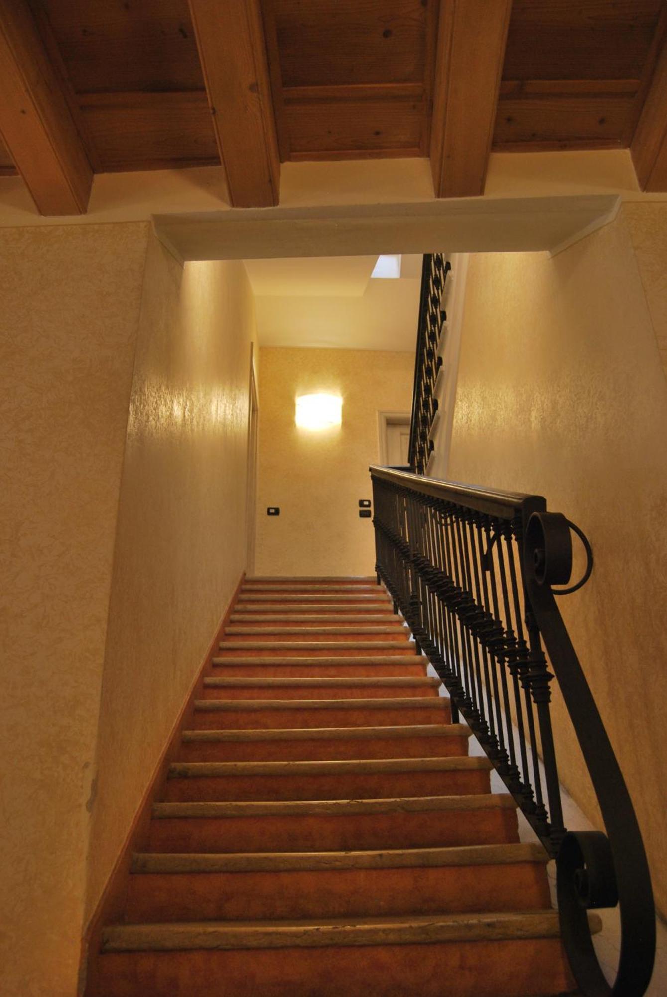 Attic 1 Centro Storico Apartment Peschiera del Garda Luaran gambar